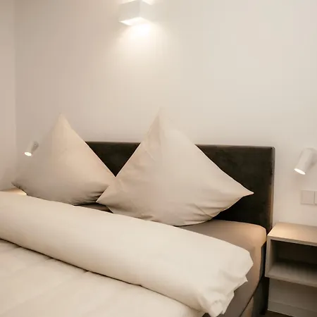 Emsquartier Apartman *